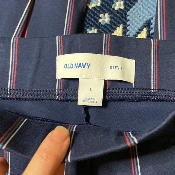 BNWOT Old Navy ‘Stevie’ Skinny Trouser Pant Sz Large - Picture 6 of 6